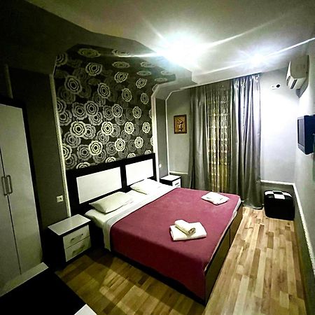 B&B Europa Hotel Kutaisi Esterno foto