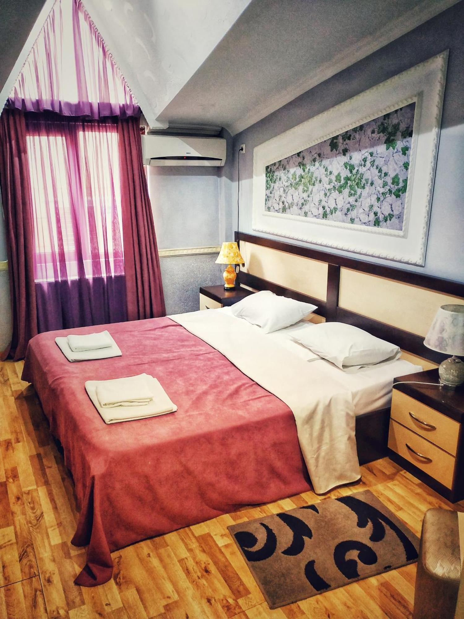 B&B Europa Hotel Kutaisi Esterno foto