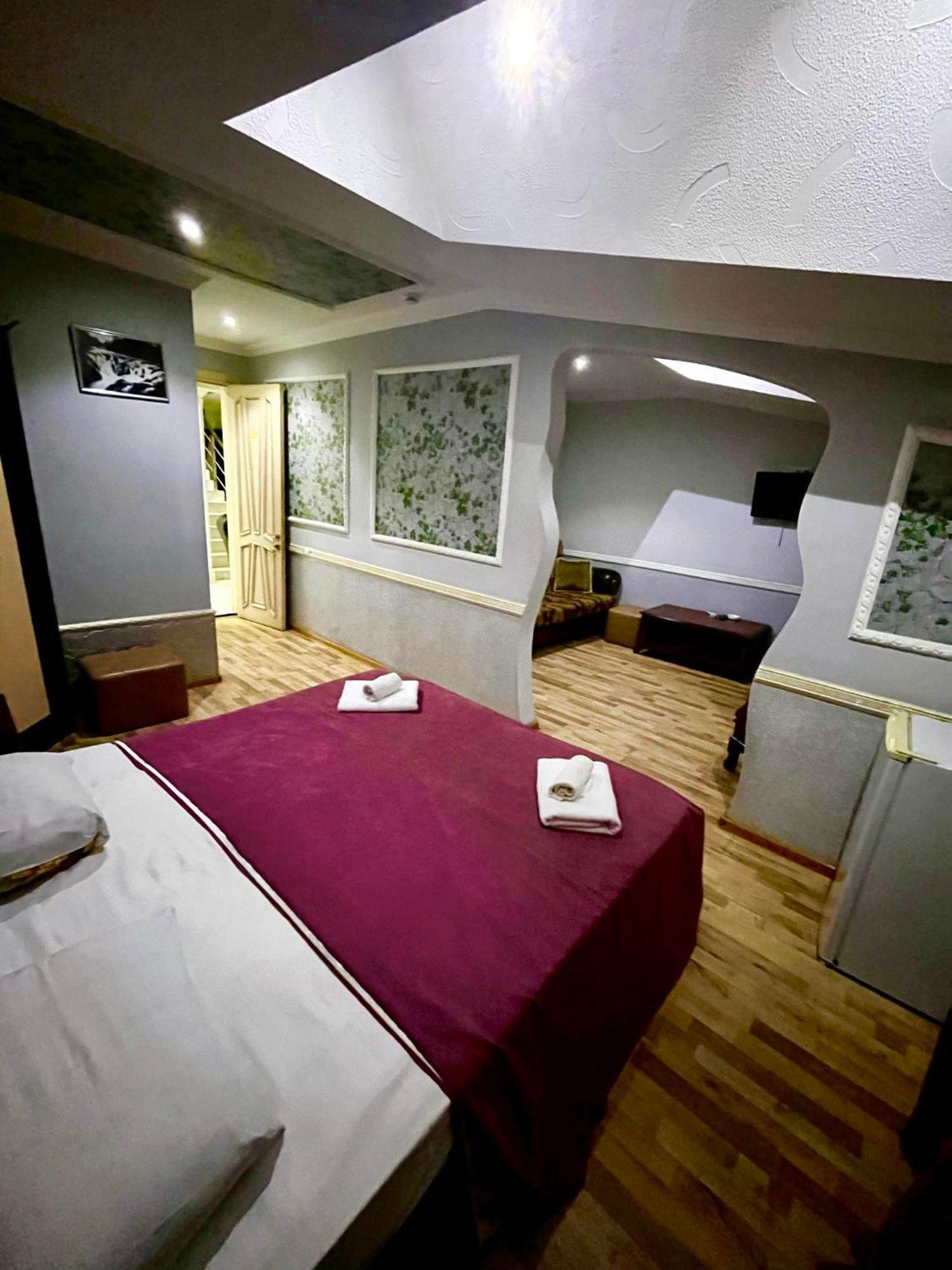 B&B Europa Hotel Kutaisi Esterno foto