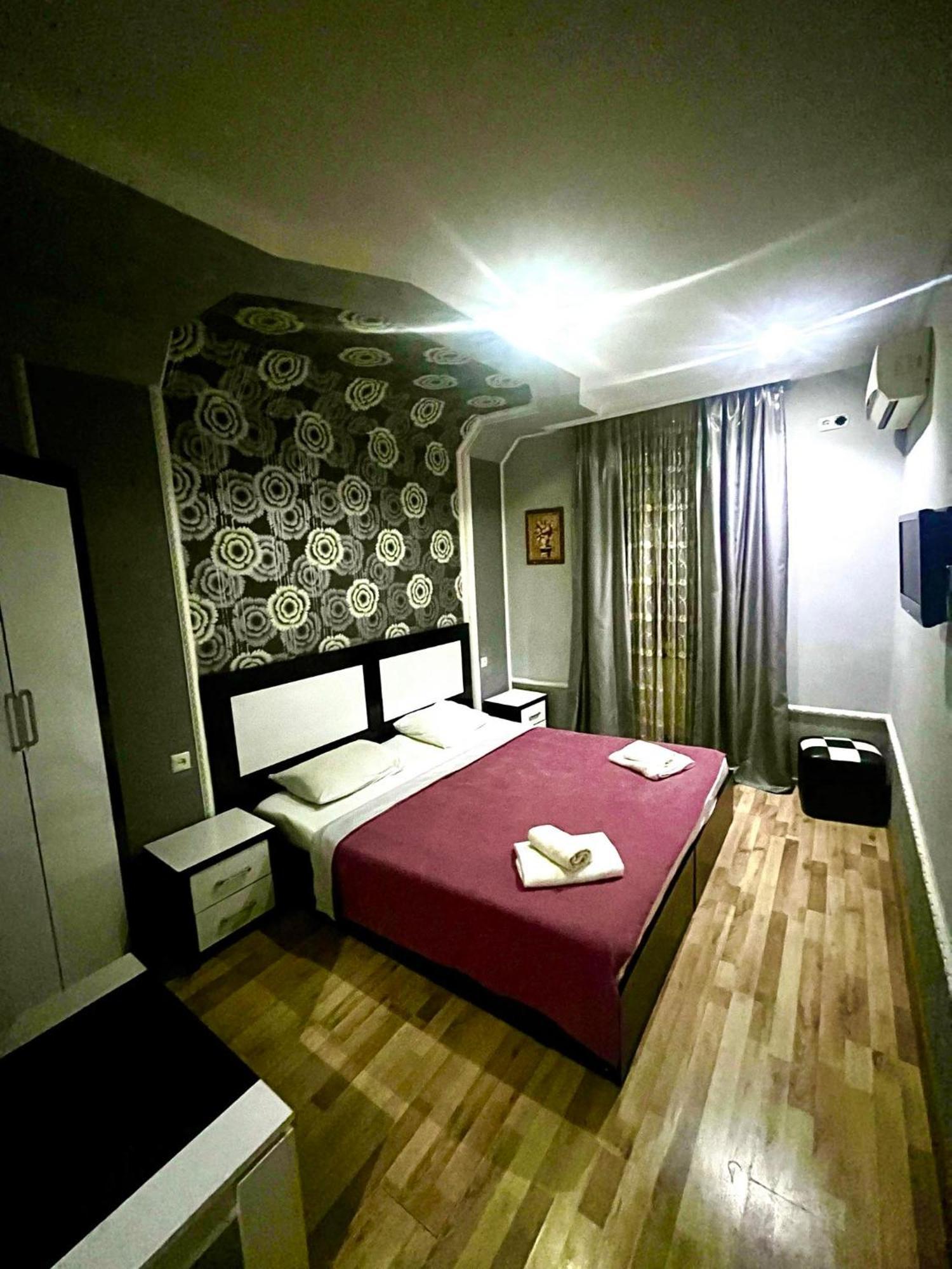 B&B Europa Hotel Kutaisi Esterno foto