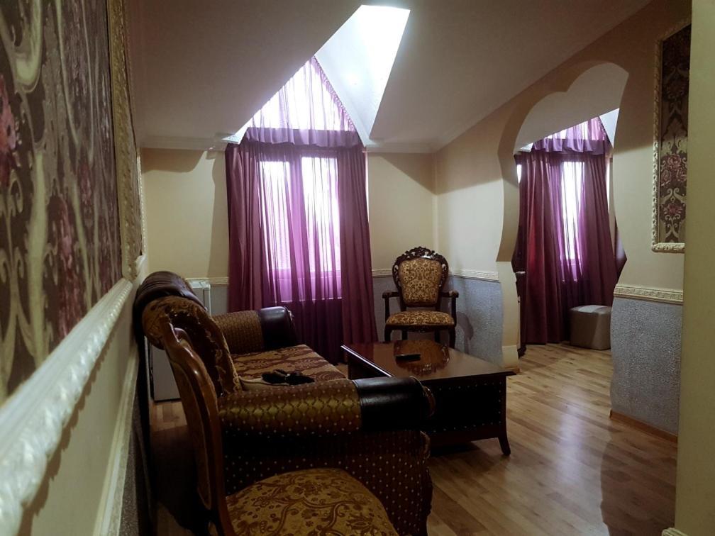 B&B Europa Hotel Kutaisi Esterno foto