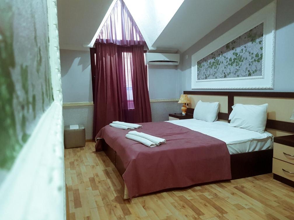 B&B Europa Hotel Kutaisi Esterno foto