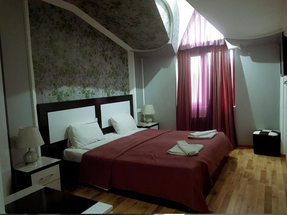 B&B Europa Hotel Kutaisi Esterno foto