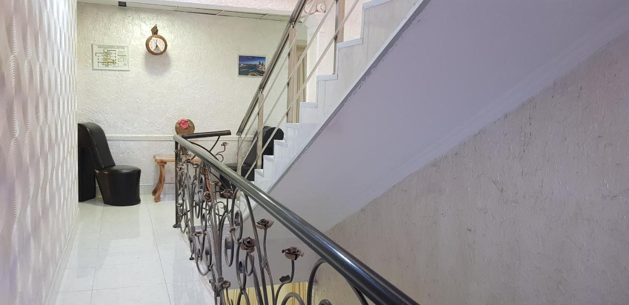 B&B Europa Hotel Kutaisi Esterno foto