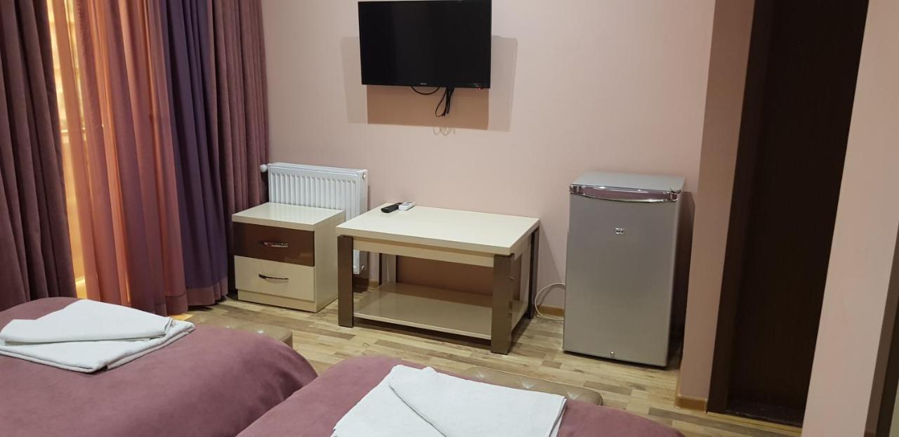 B&B Europa Hotel Kutaisi Esterno foto
