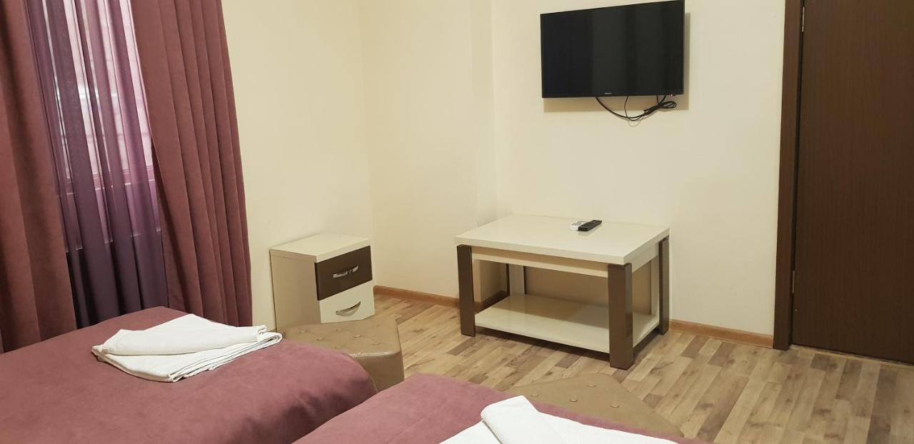 B&B Europa Hotel Kutaisi Esterno foto
